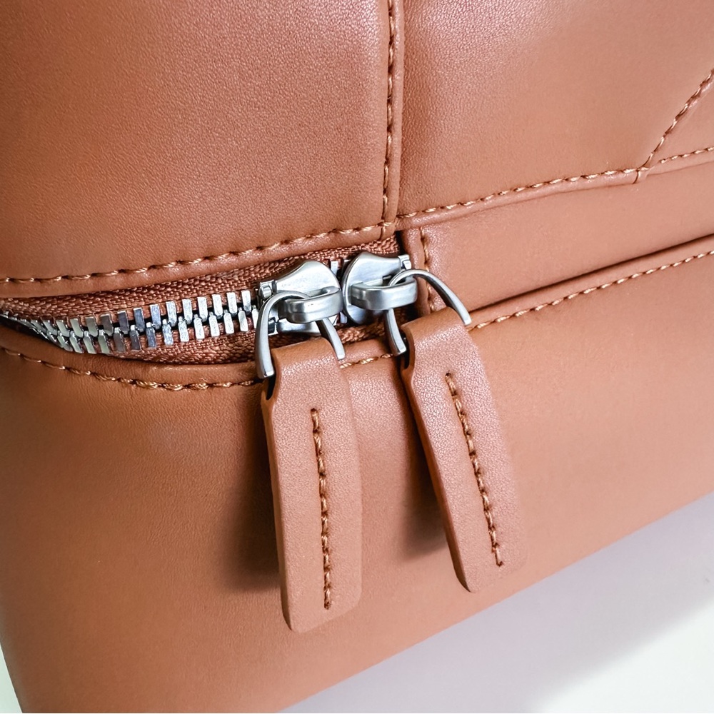 Monos Metro Saddle Tan Vegan Leather Weekender Travel Bag - Picture 9 of 13